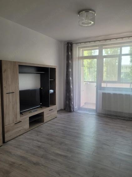 Apartament cu 2 camere semidecomandat în Cornitoiu