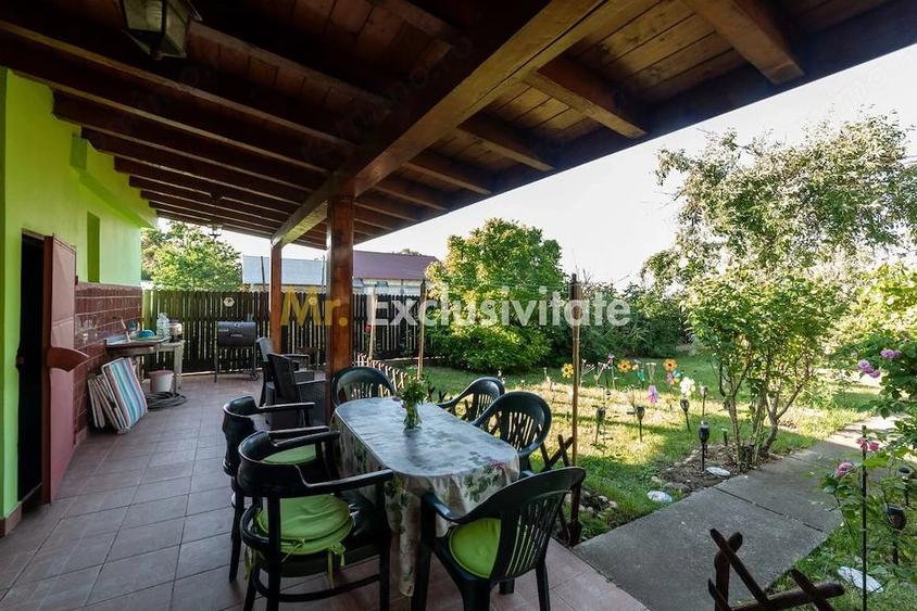 Casă cu Teren 2720 Mp în Uliești