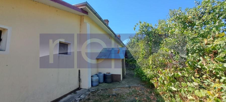 Casă individuală cu 4 camere cu Canalizare în Central