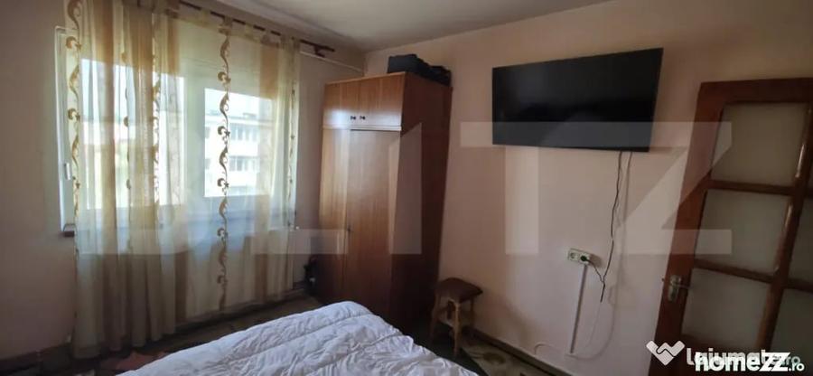 Apartament cu 3 camere decomandat în Mihai Bravu