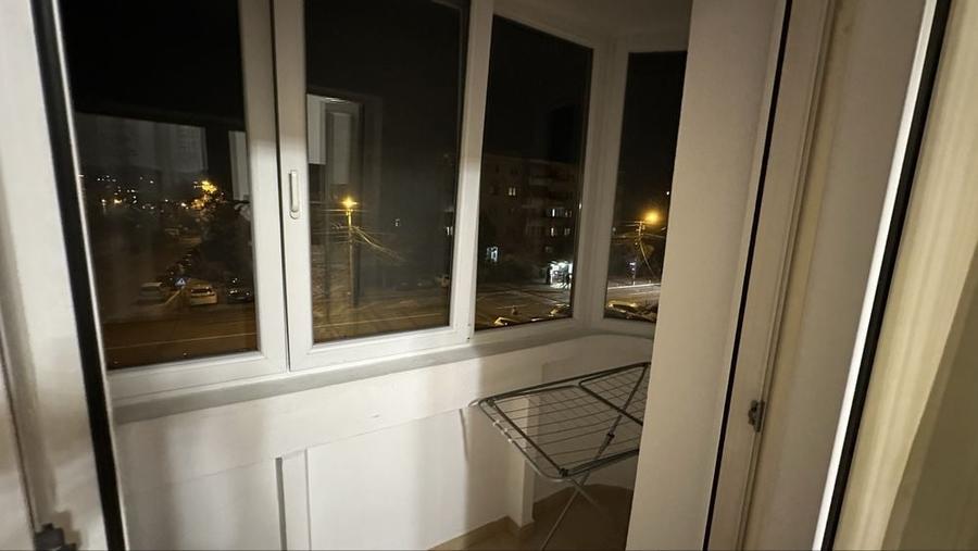 Apartament cu 2 camere decomandat în Între Lacuri