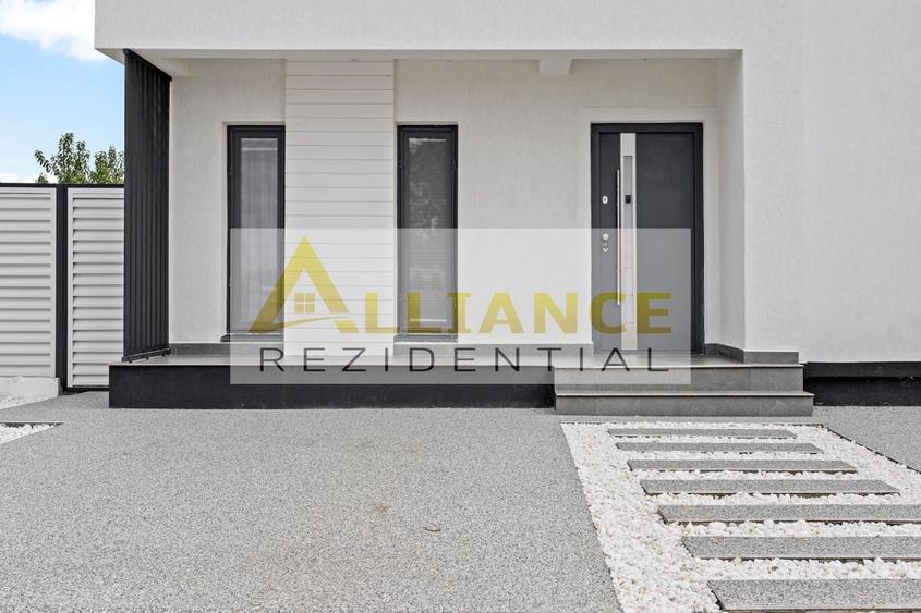 Casă individuală cu 4 camere cu Canalizare în Berceni