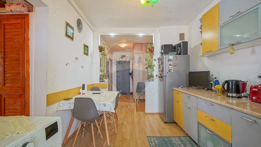 Apartament cu 3 camere decomandat, mobilat în Griviței