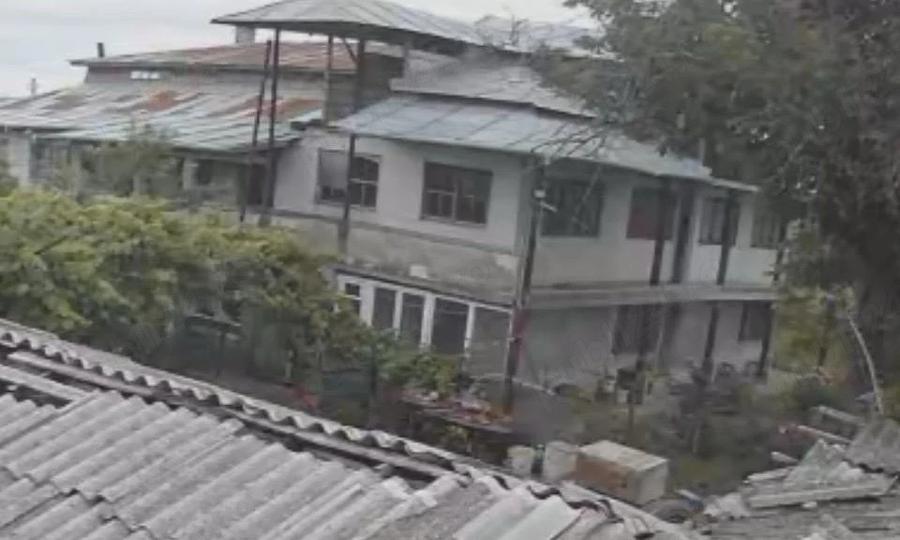 Casă cu Teren 2050 Mp în Central