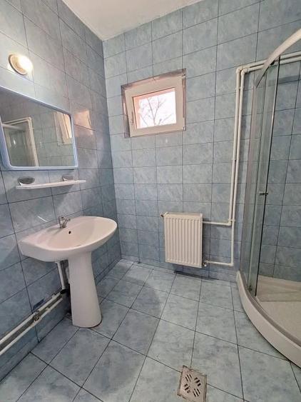 Casă cu 3 camere cu Teren 183 Mp în Central