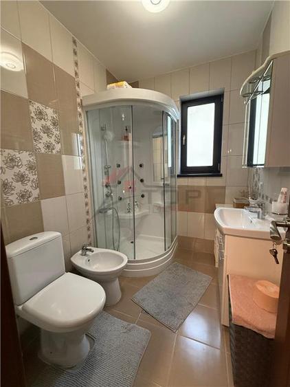 Apartament cu 2 camere semidecomandat în Valea Lupului