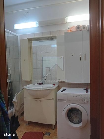 Apartament cu 3 camere decomandat în 13 Septembrie