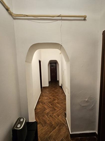 Apartament cu 3 camere decomandat în Tineretului