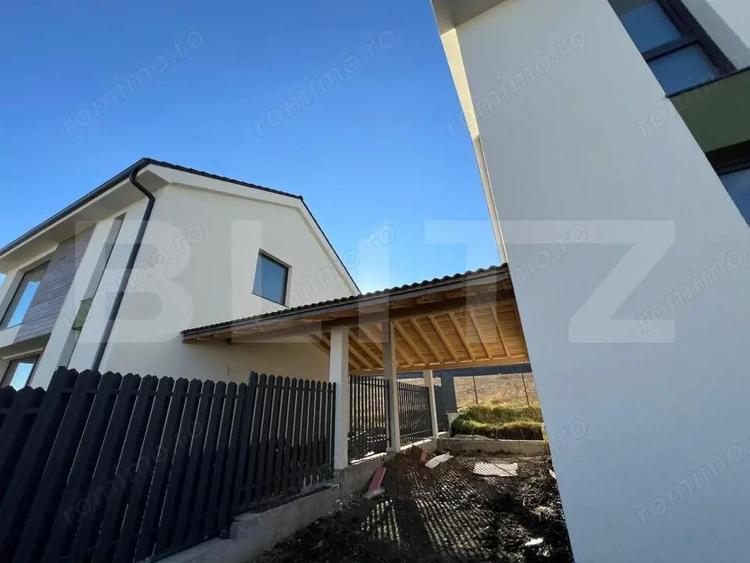 Casă cu 4 camere cu Teren 400 Mp în Chinteni