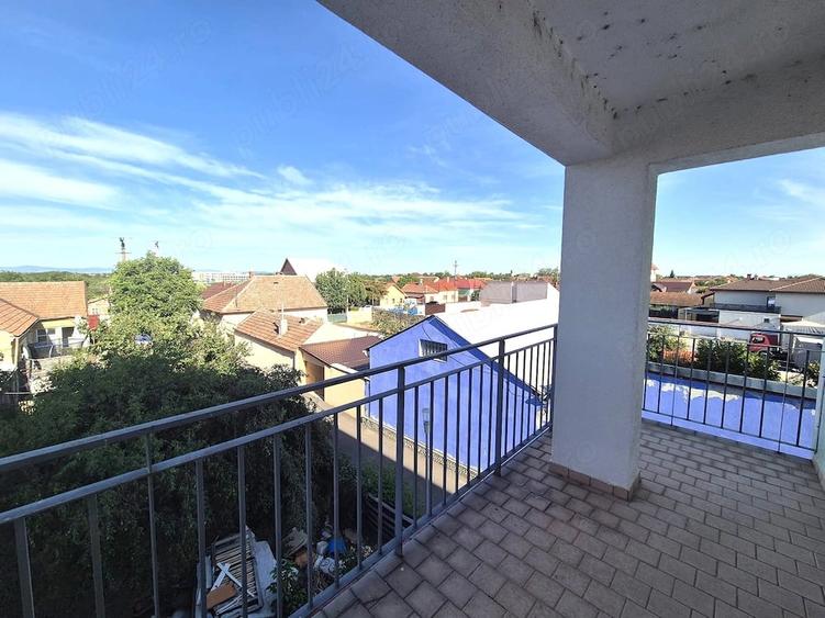 Apartament cu 3 camere decomandat în Ultracentral