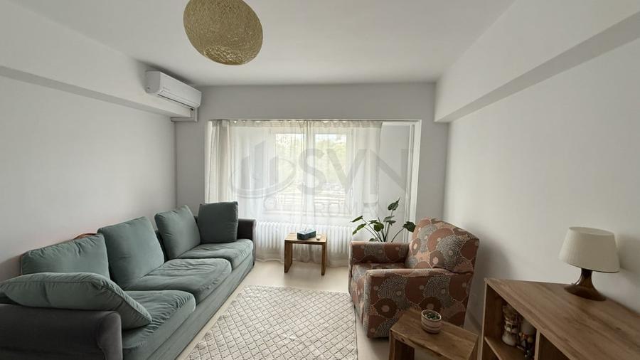 Apartament cu 4 camere decomandat în P-ța Unirii