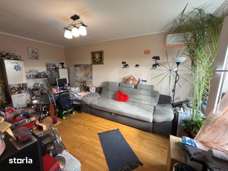 Apartament cu 3 camere decomandat în Peneș Curcanul