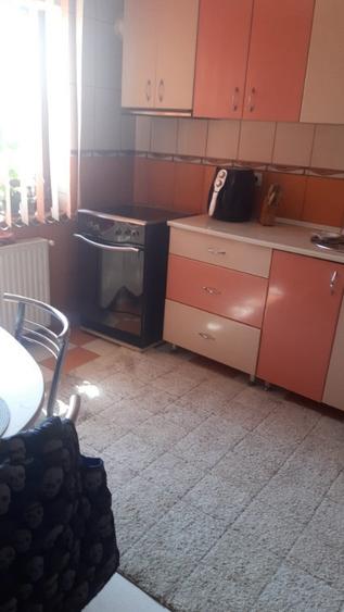 Casă cu 4 camere cu Teren 1200 Mp în Săsar