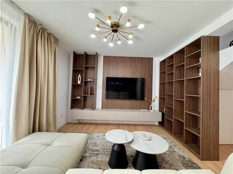 Duplex cu 6 camere cu Canalizare în Pipera