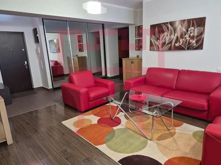 Apartament cu 3 camere semidecomandat în Plopilor