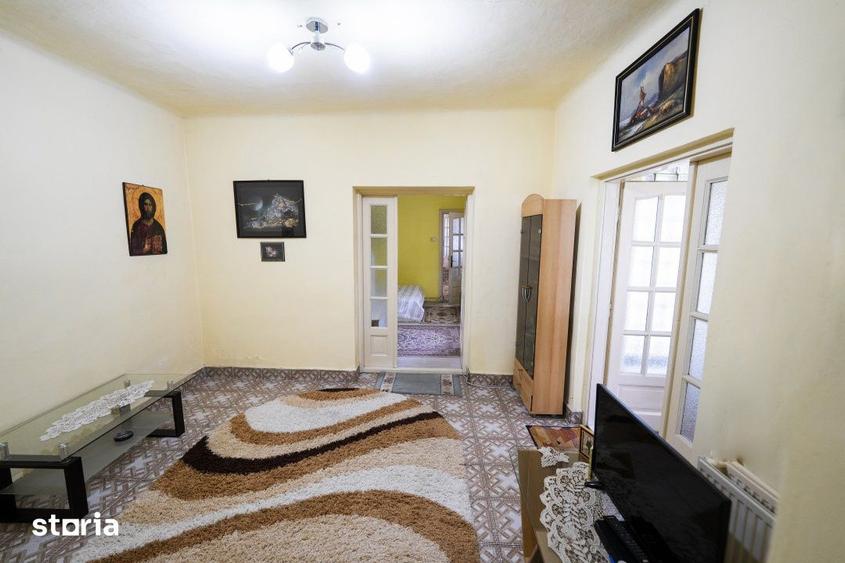 Casă cu 4 camere cu Teren 268 Mp în Siloz