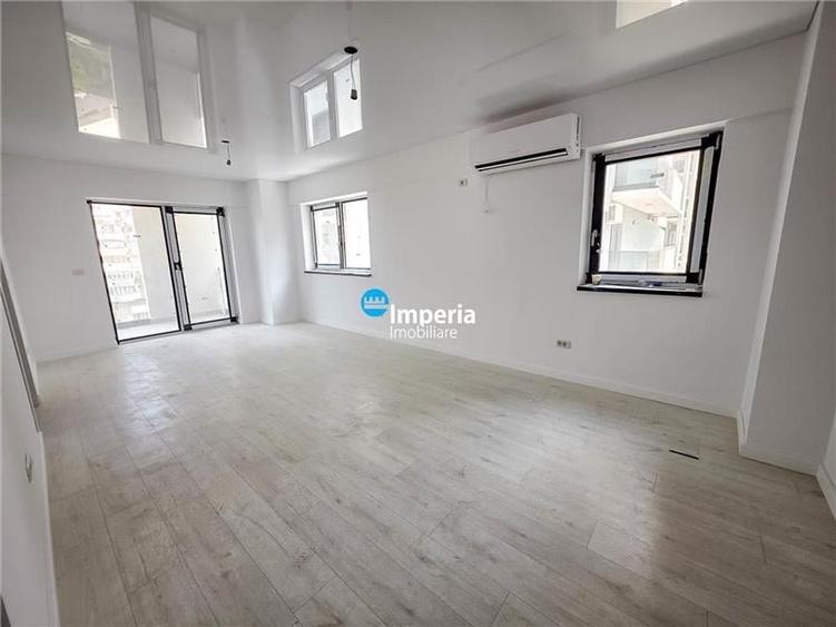 Apartament cu 3 camere decomandat în Aeroport