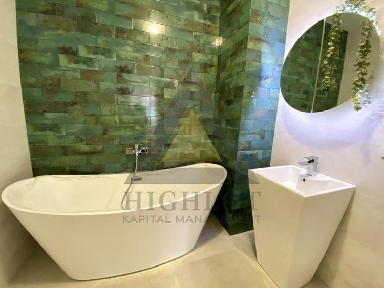 Duplex cu 5 camere cu Canalizare în Iancu Nicolae