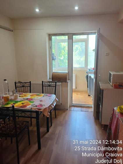 Apartament cu 3 camere decomandat în George Enescu