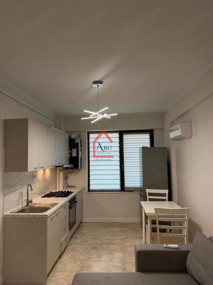 Apartament cu 2 camere semidecomandat în Filiași
