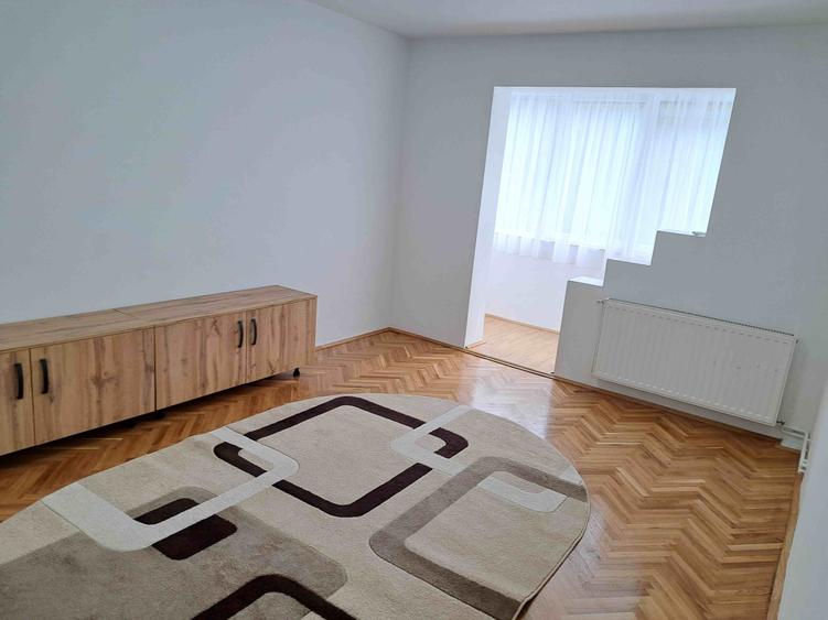 Apartament cu 2 camere decomandat în Tudor
