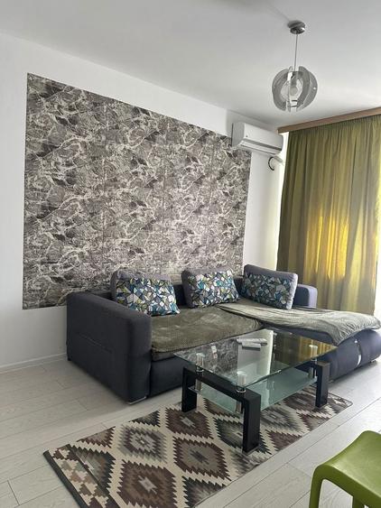 Casă cu 2 camere decomandat în Roșu