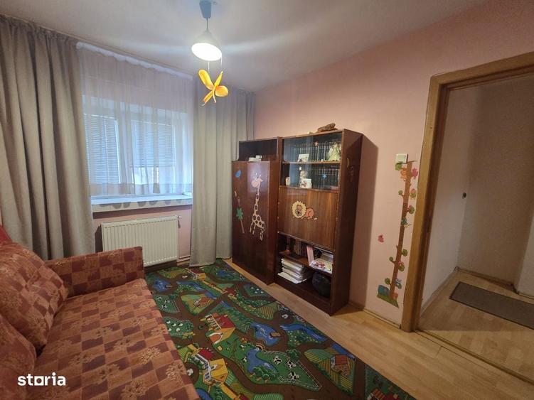 Apartament cu 3 camere decomandat în Ultracentral