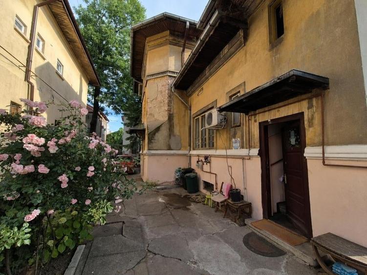 Piata Muncii, apartament in vila intr-o zona foarte buna - 2