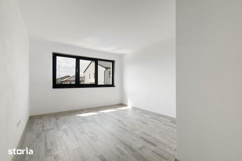 Casă cu 3 camere cu Teren 195 Mp în Sânpetru