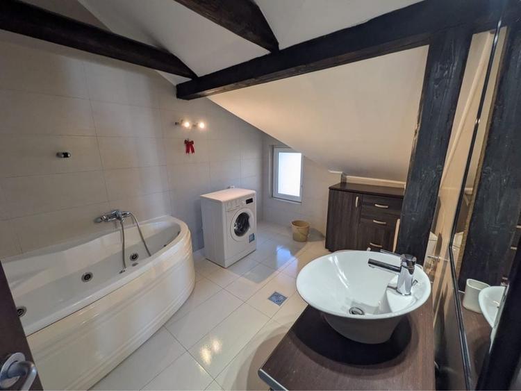 Apartament cu 2 camere semidecomandat în Dosu Bricii