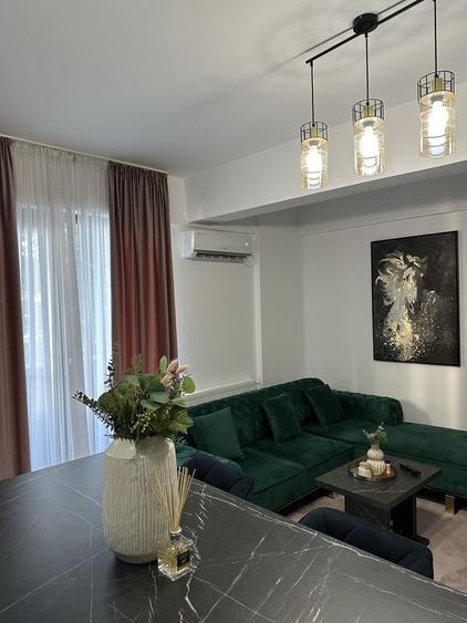 Apartament cu 2 camere decomandat în Central