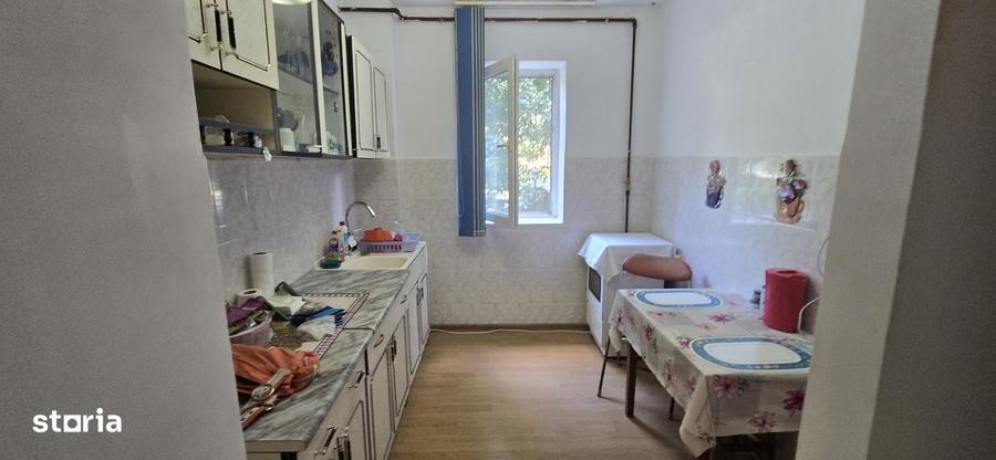 Apartament cu 2 camere în Micro 9