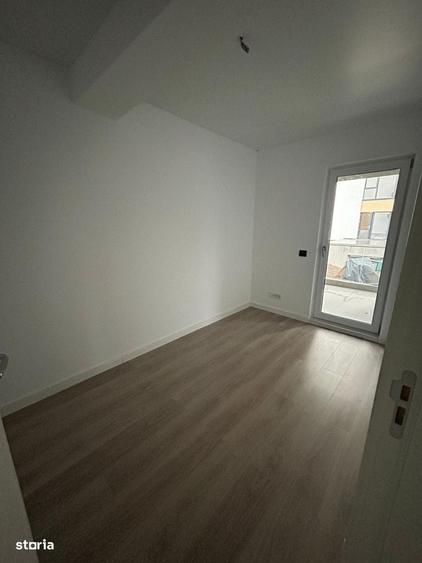 Apartament cu 4 camere decomandat în Albert