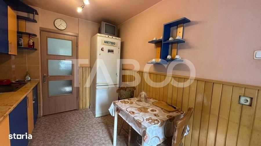 Apartament cu 2 camere decomandat, mobilat în Ultracentral