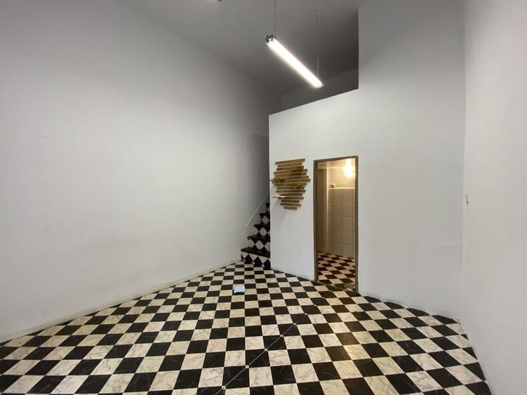 Spațiu comercial, de 20 mp, în Horea