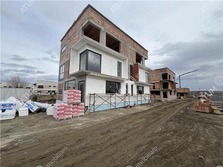 Casa intabulata cu 4 camere 3 bai si teren de 214 mp zona Triajului - 1