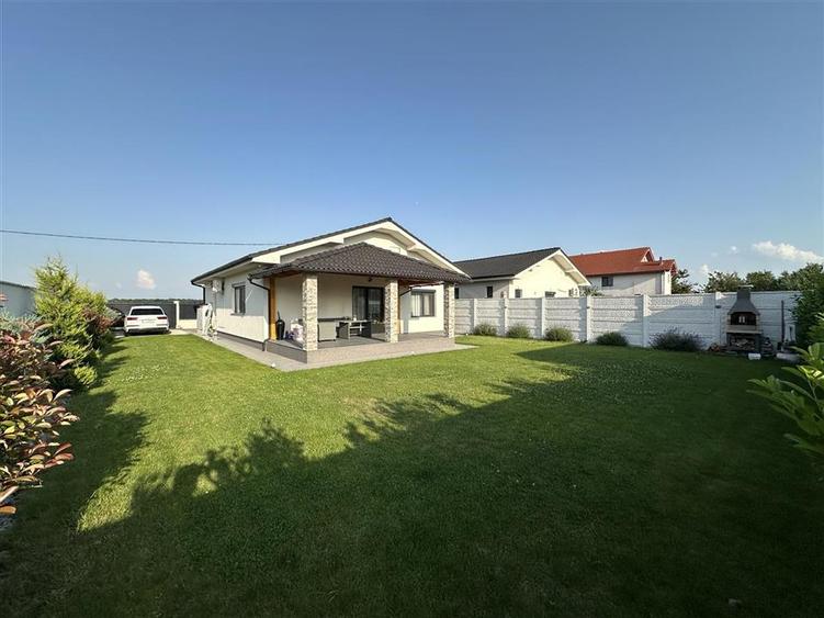 Casă cu 3 camere cu Teren 500 Mp în Nojorid