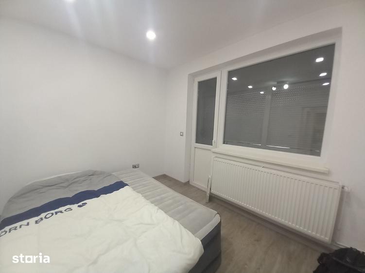 Apartament cu 2 camere semidecomandat în Traian