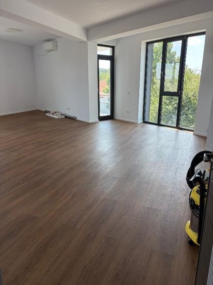 Apartament cu 2 camere decomandat în Corbeanca