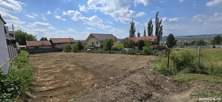 Teren de 708 mp, în Central