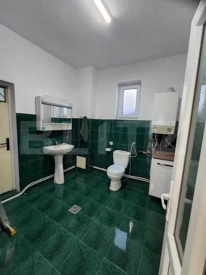 Spațiu comercial, de 120 mp, în Central