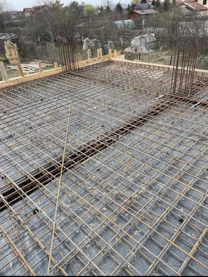 Casă cu 7 camere cu Teren 600 Mp în Buda