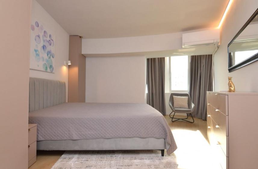 Apartament cu 3 camere decomandat, mobilat în Unirii