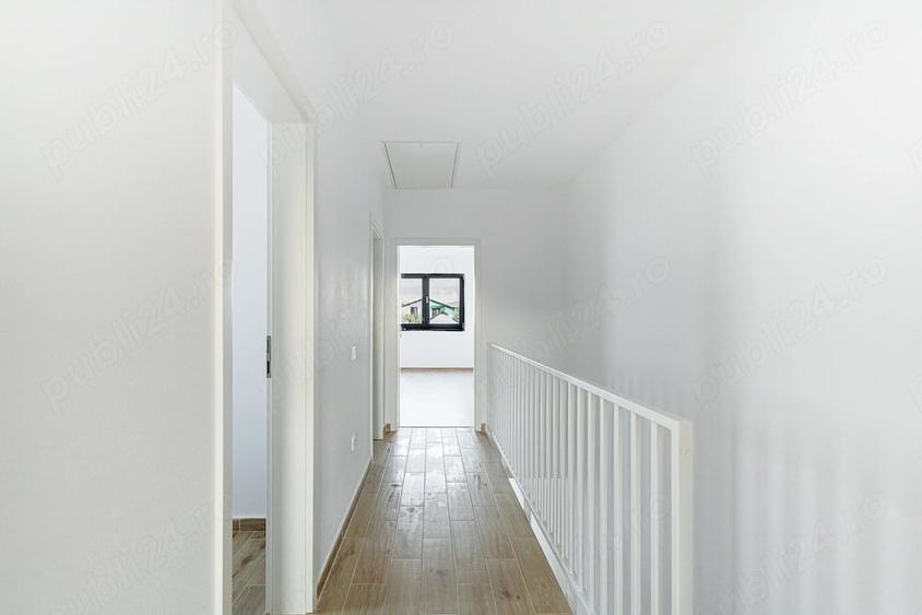 Apartament cu 3 camere decomandat în Hărmanului