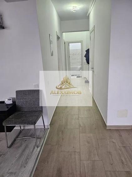 Apartament cu 3 camere decomandat, mobilat în Metalurgiei