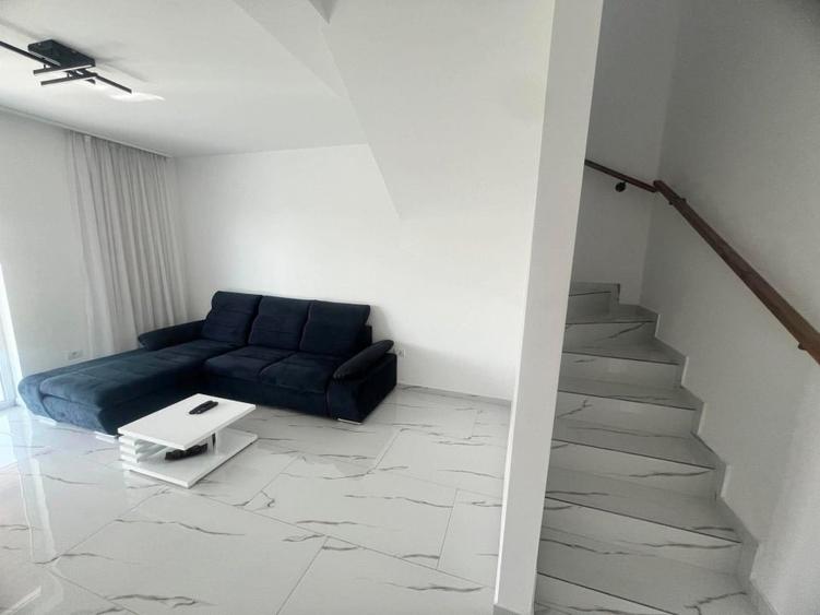 Duplex cu 3 camere cu Canalizare în Moșnița Nouă