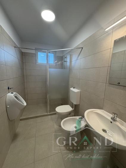 Casă individuală cu 4 camere cu Canalizare în Corușu
