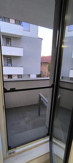 Apartament cu 3 camere decomandat în Florești