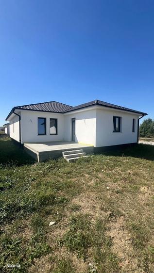 Casă cu 3 camere cu Teren 500 Mp în Central