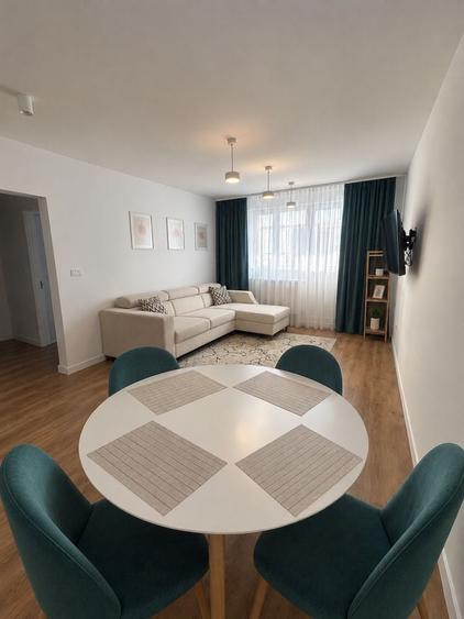 Apartament cu 2 camere decomandat în Central